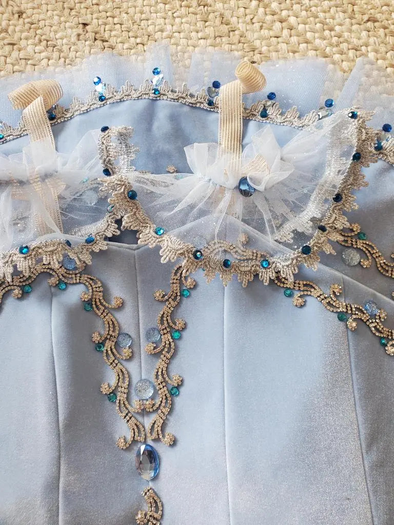 pale blue and gold tutu top details